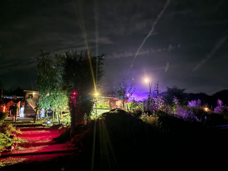Vaikuntha Community-Foto